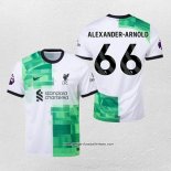 Liverpool Spieler Alexander-Arnold Auswartstrikot 2023/2024